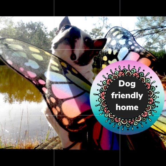 Vintage Blue Wood Round Flower Earrings - Picture 5 of 5